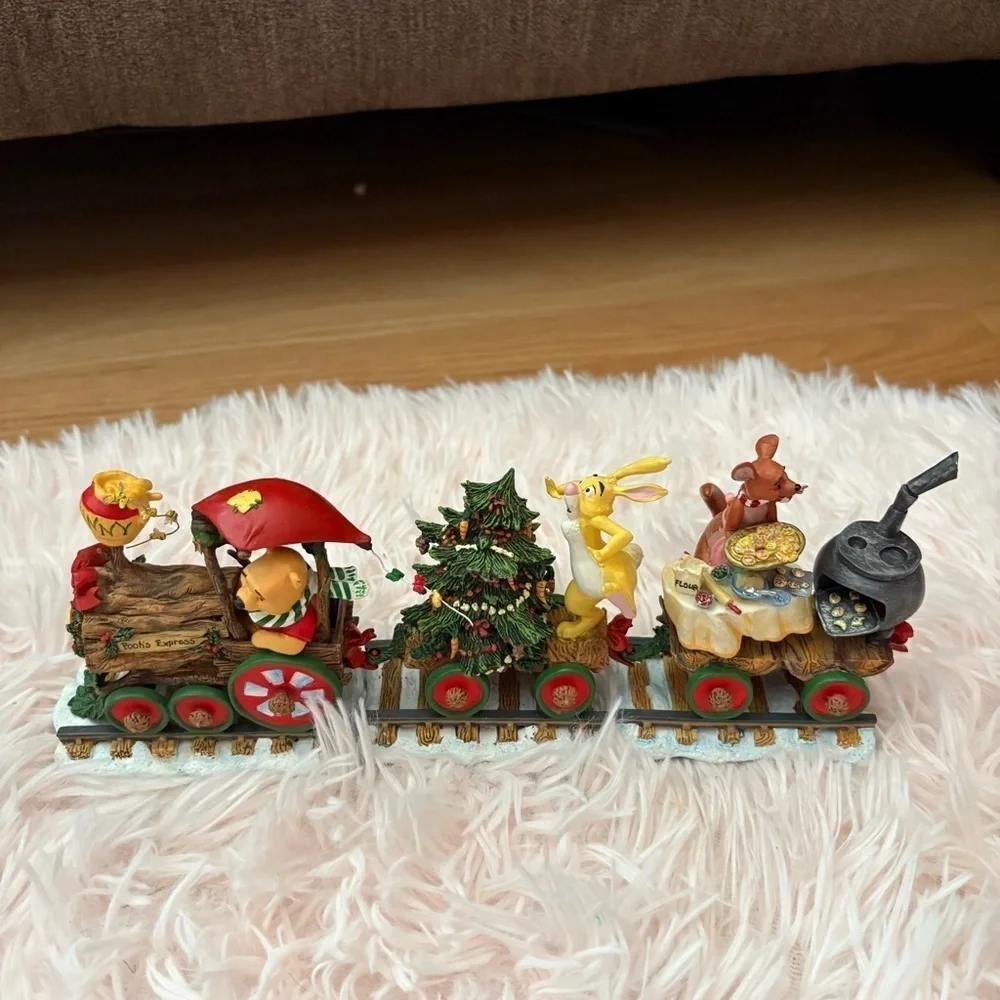 Disney Winnie The Pooh & Friends Christmas Holiday Train Set Danbury Rabbit Roo